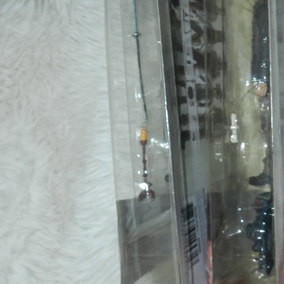 The Walking Dead Michonne McFarlane 5” Series 7 Action Figure 🆕📦🏃💨⚡🚚 - Picture 12 of 16